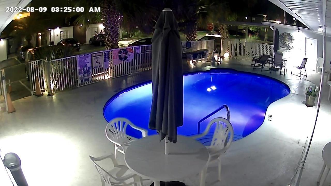 Tropical Sky Ranch Motel Clearwater Beach Esterno foto